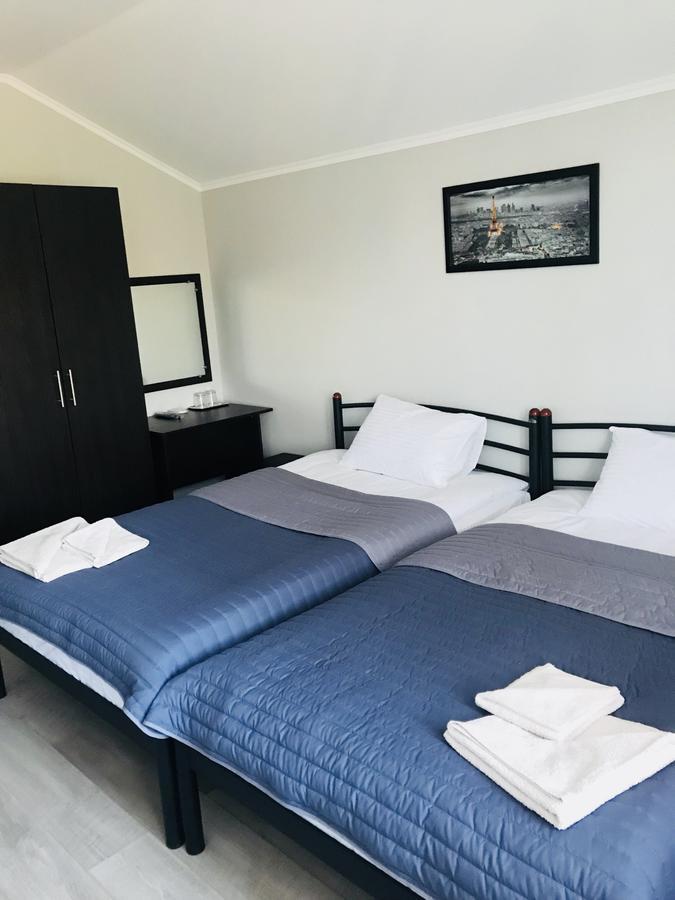 Motozona Otel Briukhovychi Dış mekan fotoğraf