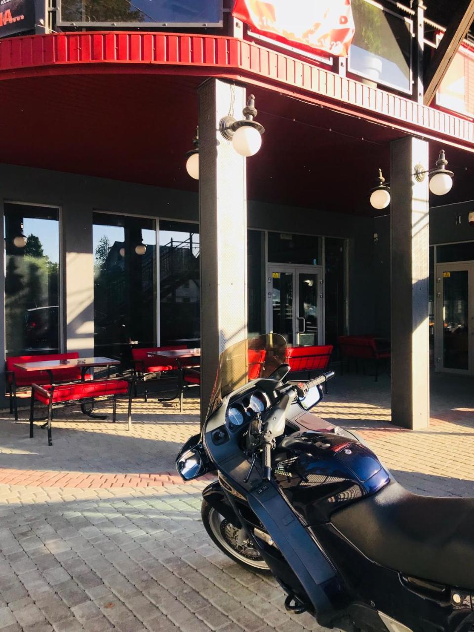 Motozona Otel Briukhovychi Dış mekan fotoğraf