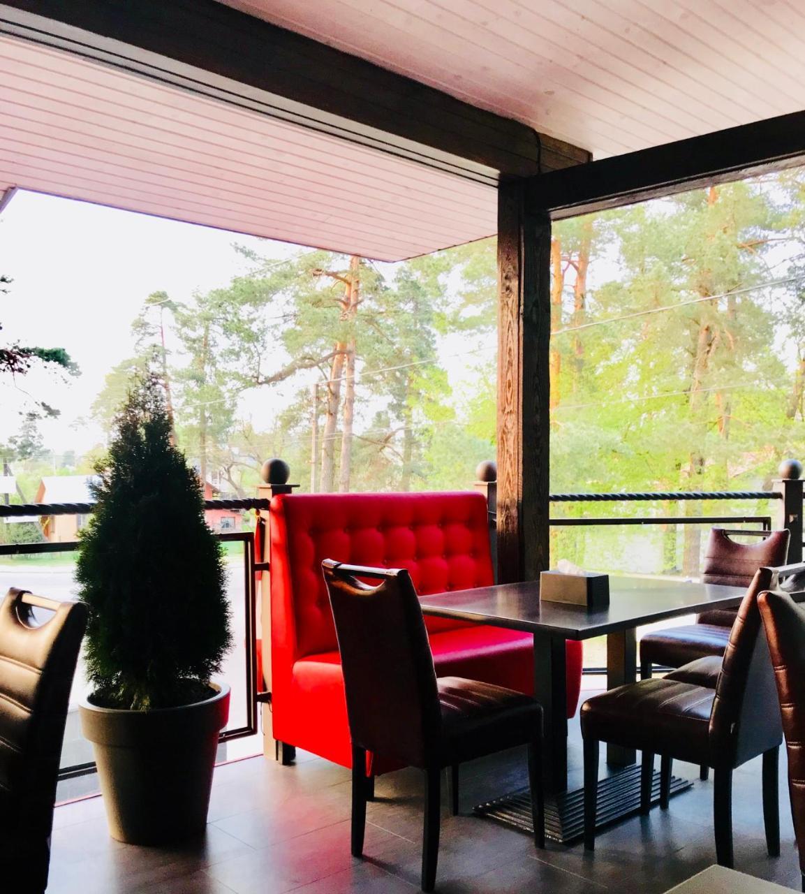 Motozona Otel Briukhovychi Dış mekan fotoğraf